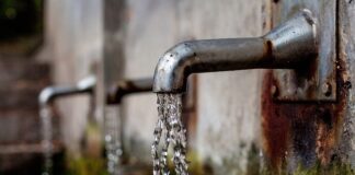 Co jest w zbiorniku hydroforu?