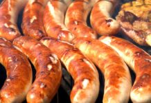 Czy można piec w folii aluminiowej na grillu elektrycznym? Czy można piec w folii aluminiowej na grillu elektrycznym?