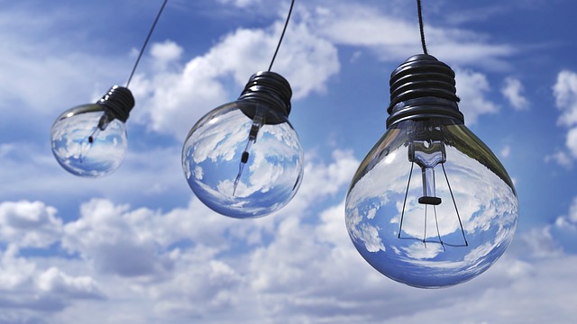 Jak działa Halogen z czujnikiem ruchu? Jak działa Halogen z czujnikiem ruchu?